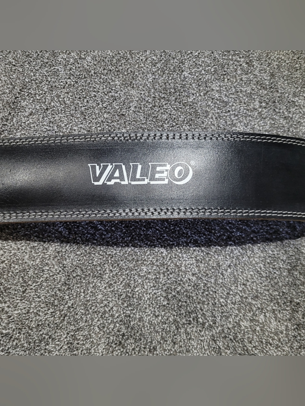 Valeo Padded 4" Leather Lifting Belt. Sturdy Double Stitched Edges Roller Buckle